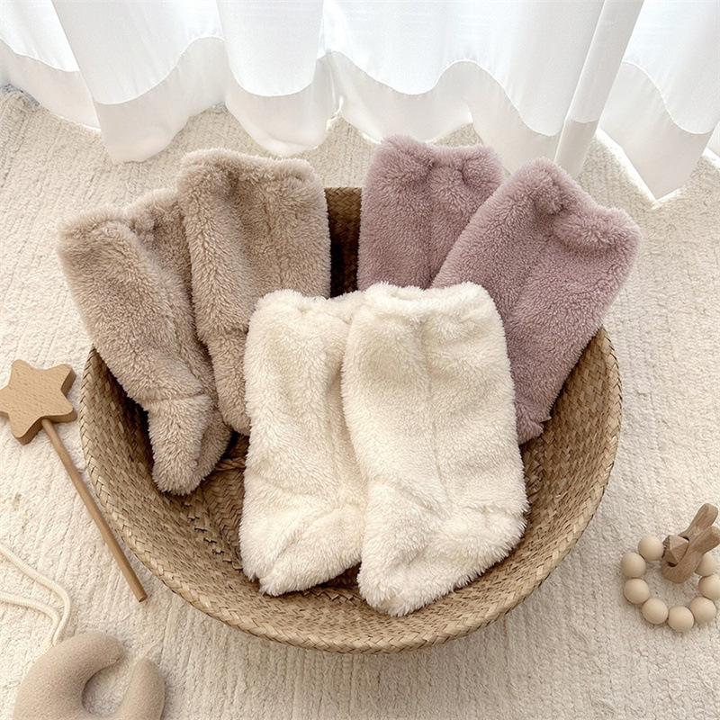 Warme winterbabysokjes Coral F - Winter Clothing Boys recensie en prijs